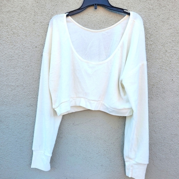 Tops - Long Sleeve Crop Top For Girls Size L